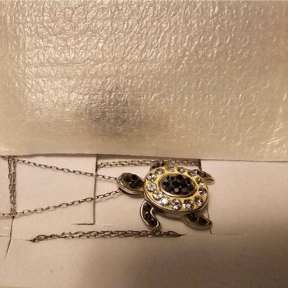 Sterling silver turtle and necklace/exrta charm - Picture 11 of 11